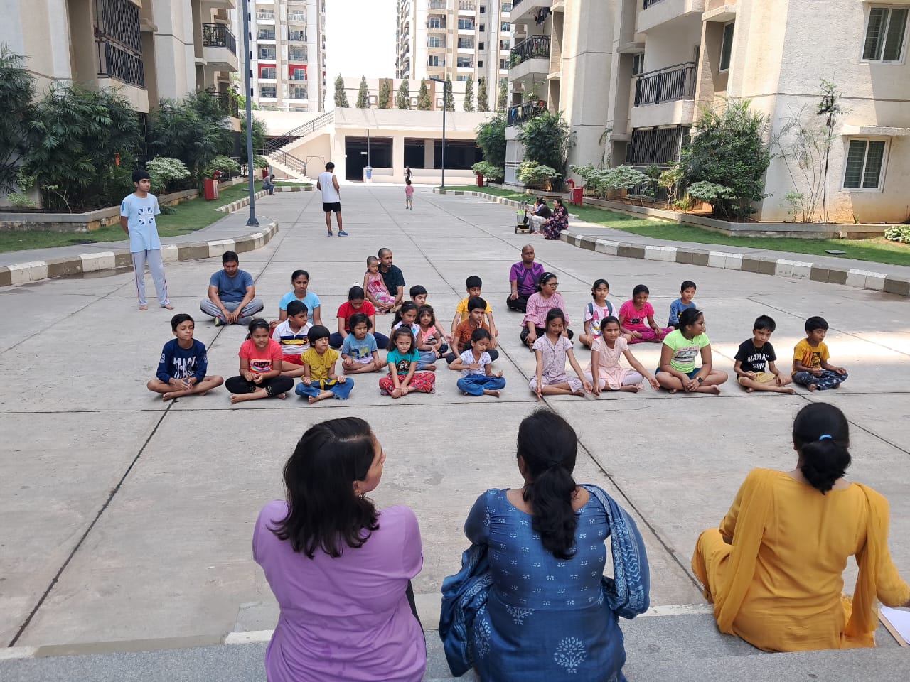 children doing Dhyana in the Balagokulam in RVRG